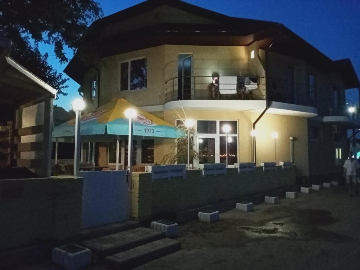 Hotel TsvetOk Odessa Exterior foto
