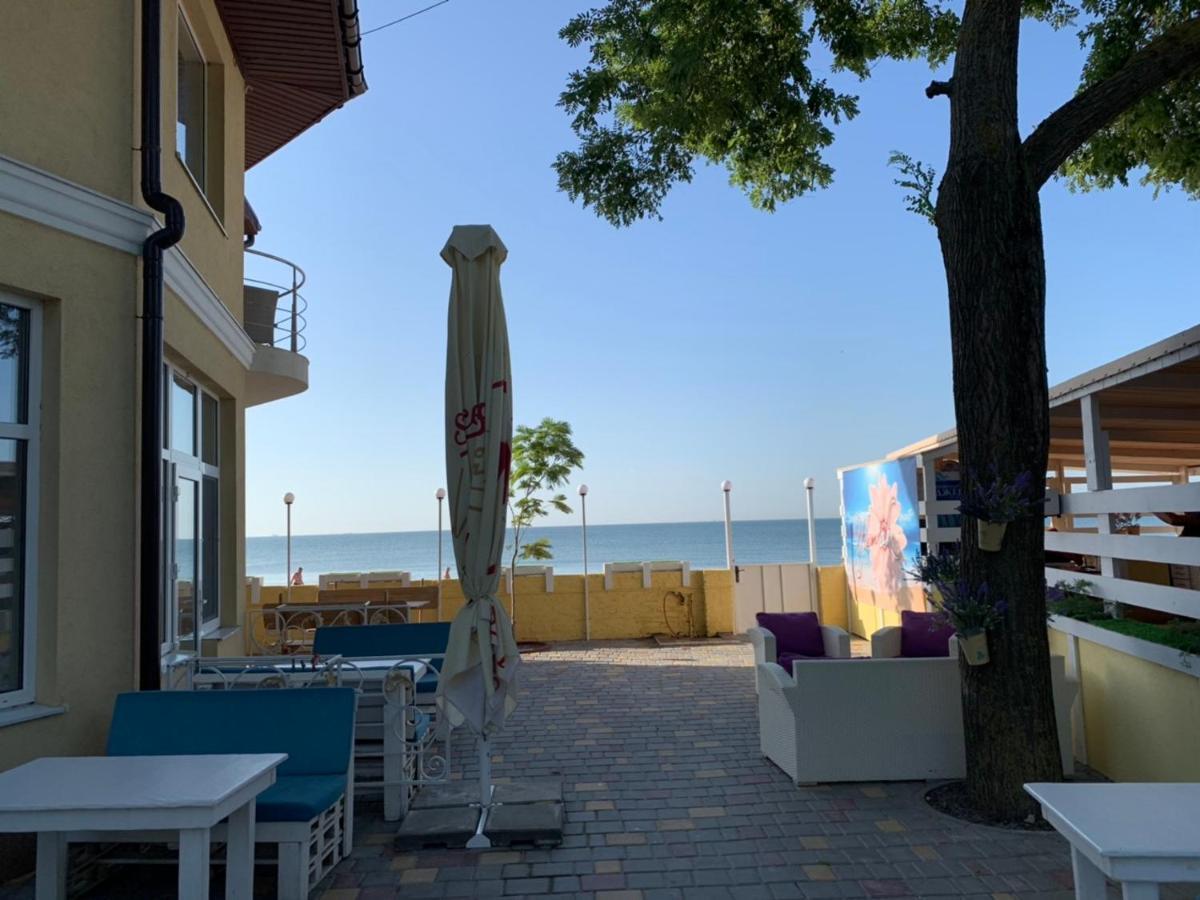 Hotel TsvetOk Odessa Exterior foto